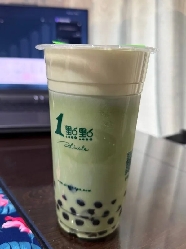 抹茶奶茶+波霸+奶霜 （不加糖 去冰）